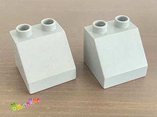 Lego Duplo Kostka 2x2 zkosená šedá