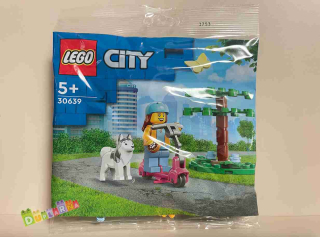 Lego City 30639 - Psí park a skútr