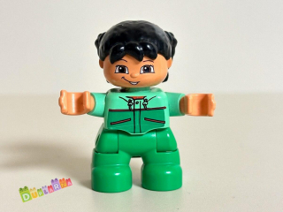 Lego Duplo Dítě - černovlasá holčička / zelená kalhoty