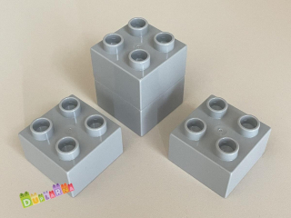 Lego Duplo - Kostka / kostky 2x2 světle šedá