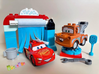 Lego Duplo 10996 - Cars - Na myčce s Bleskem McQueenem a Burákem