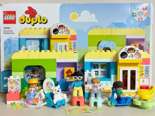 Lego Duplo 10992 - Zábava ve školce / Velká školka
