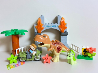 Lego Duplo 10939 - Jurský park - Dino